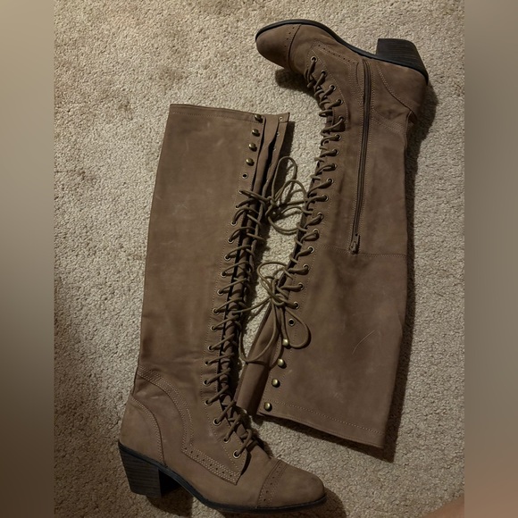 Free People Boots - Picture 1 of 2